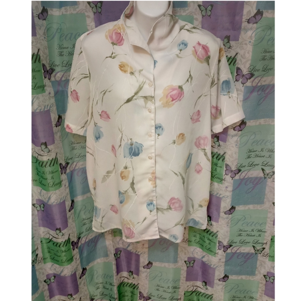 5 $35 🔥| Floral blouse Shirt